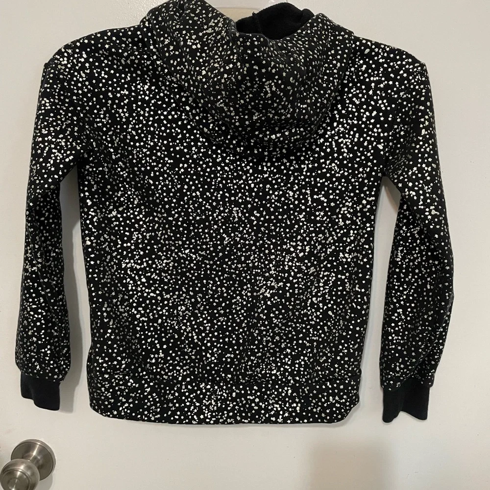 Nike Girls M long sleeve Pullover Black Silver Metallic stars Print hoodie